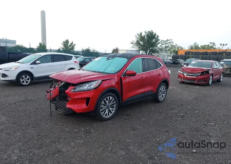 2022 Ford Escape Titanium из США, поврежденный, VIN 1FMCU9J92NUA77600